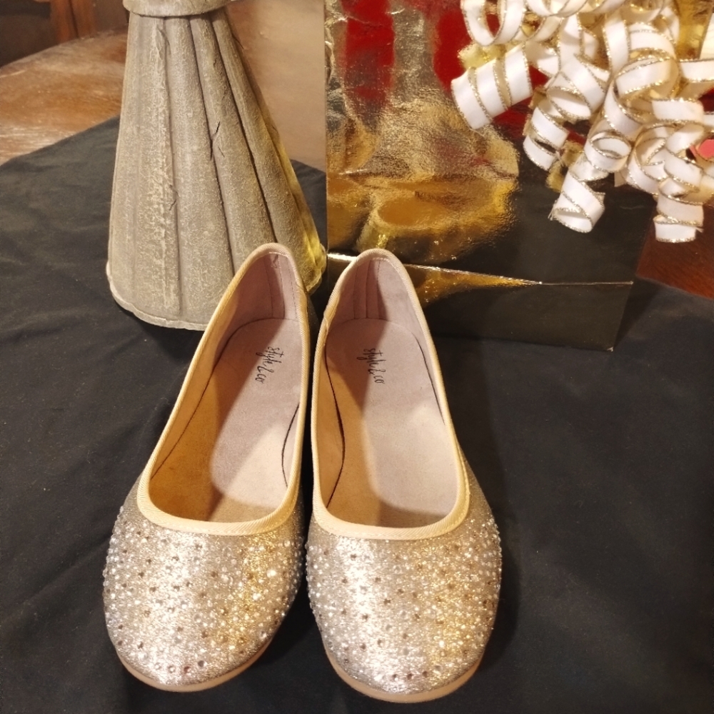 Gold Gem Flats